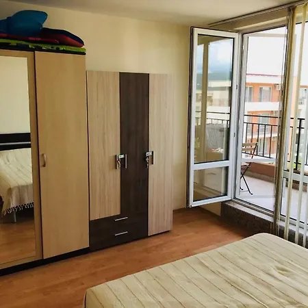 Apartment Apartments *